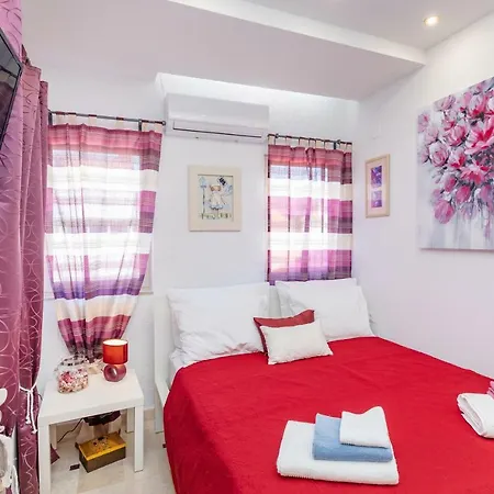 De 24 M² En Lapad, Con 1 Habitación * Dubrovnik