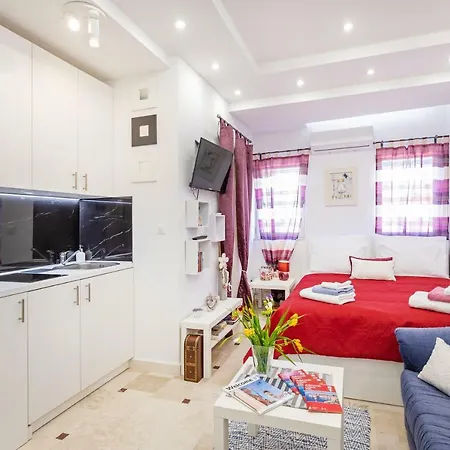 Διαμέρισμα Downtown Studio